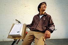 アディダス｜adidas 公式オンラインショップ