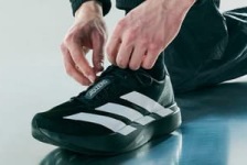 アディダス｜adidas 公式オンラインショップ