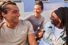 アディダス｜adidas 公式オンラインショップ